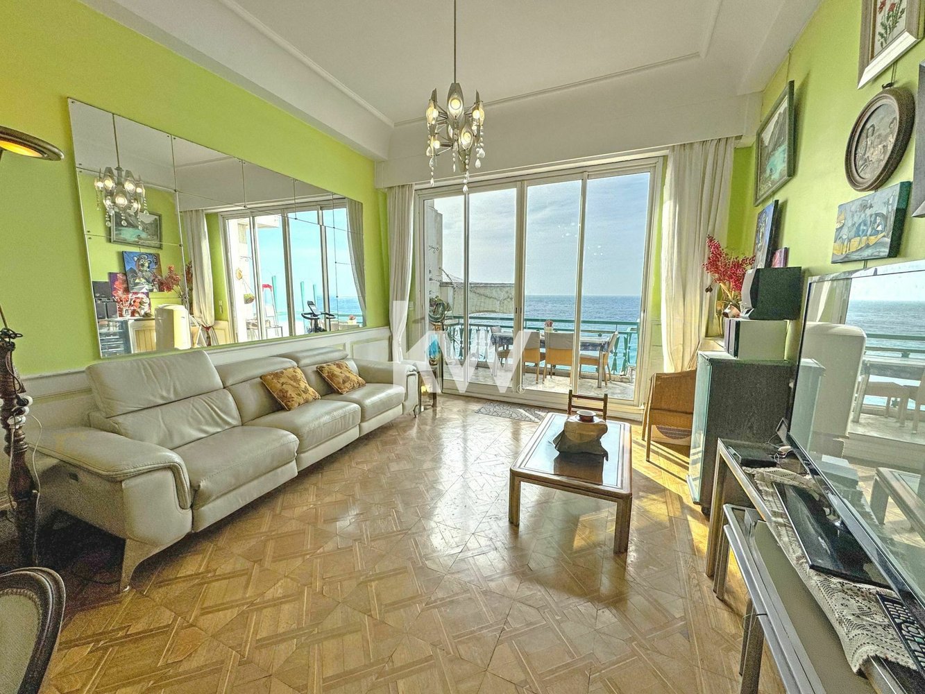 Property photo in Carre d'Or