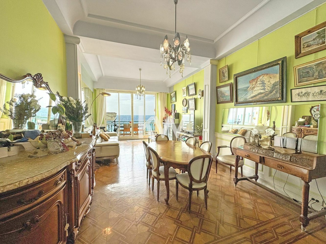 Property photo in Carre d'Or