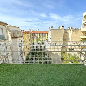 Property in Carre d'Or