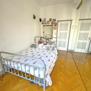 Property in Carre d'Or