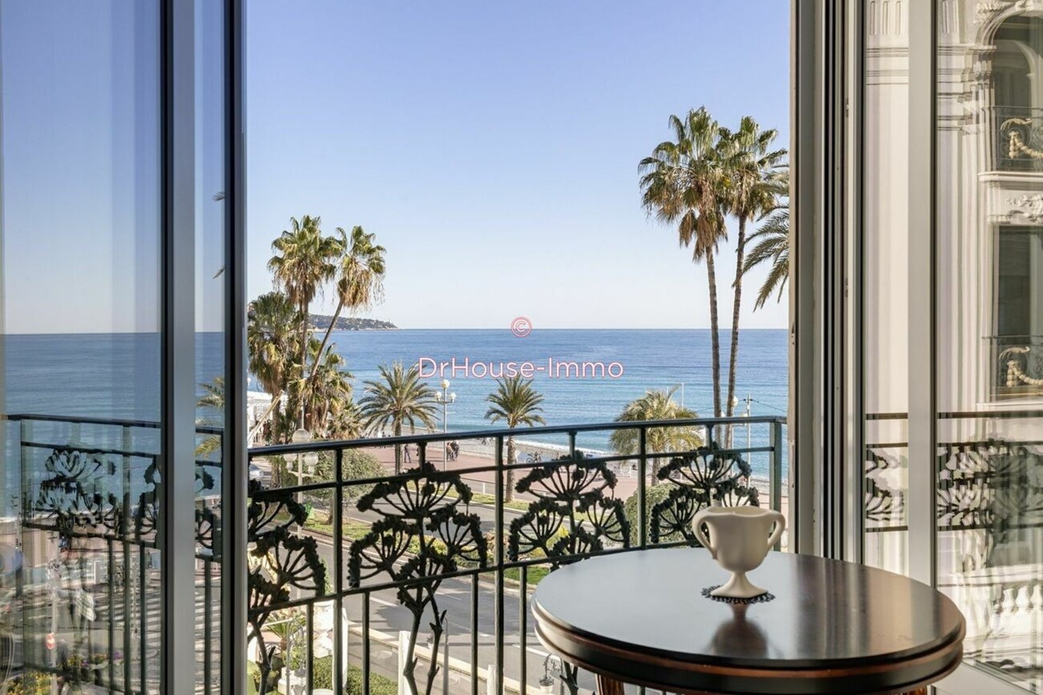 Property photo in Carre d'Or