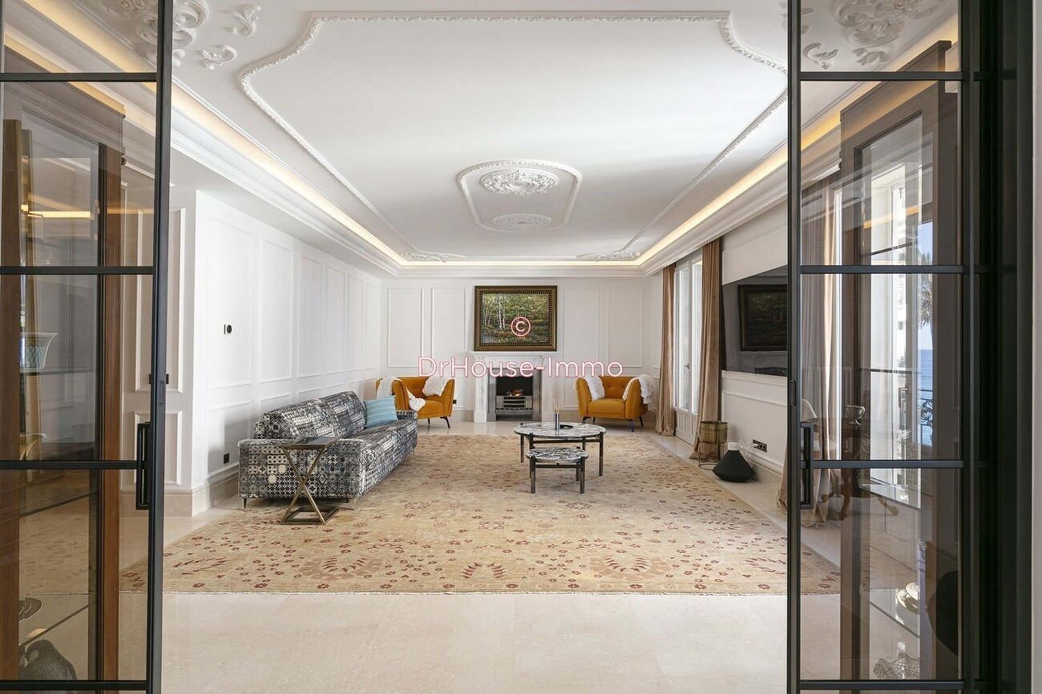 Property photo in Carre d'Or