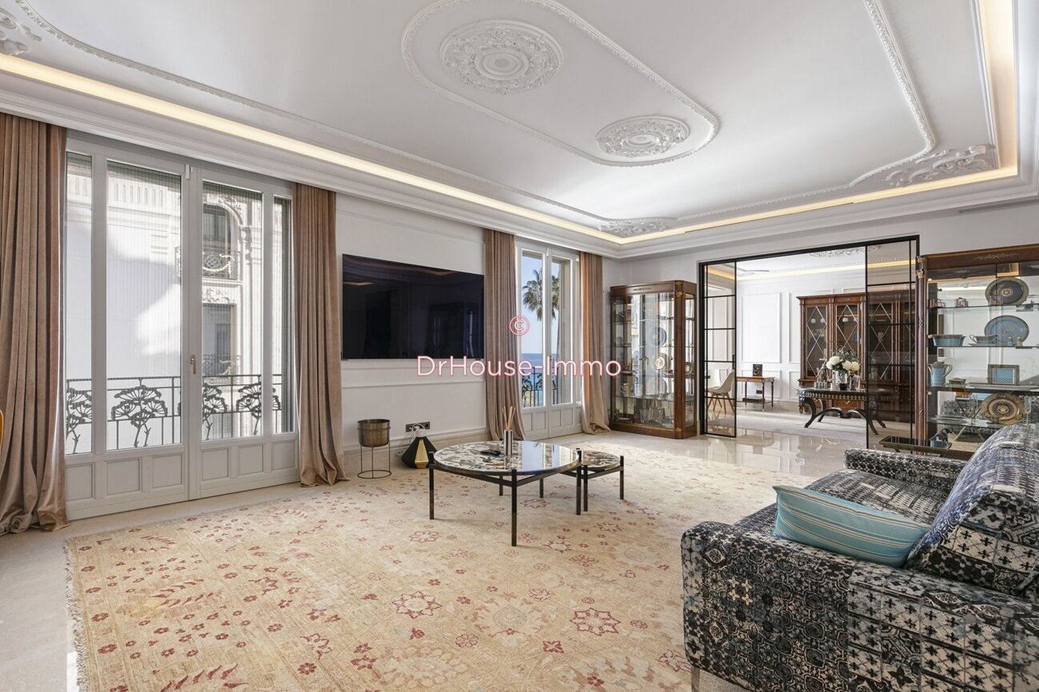 Property photo in Carre d'Or