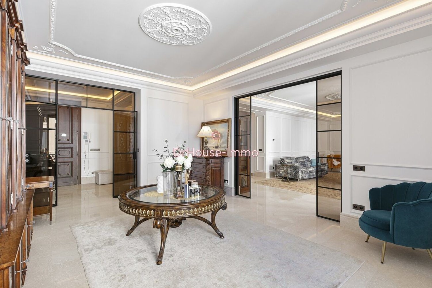 Property photo in Carre d'Or