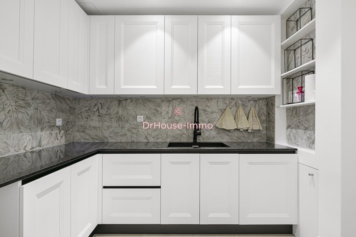 Property photo in Carre d'Or