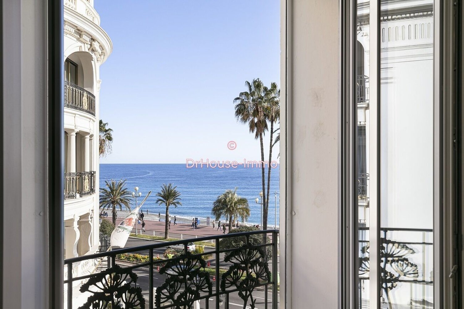 Property photo in Carre d'Or