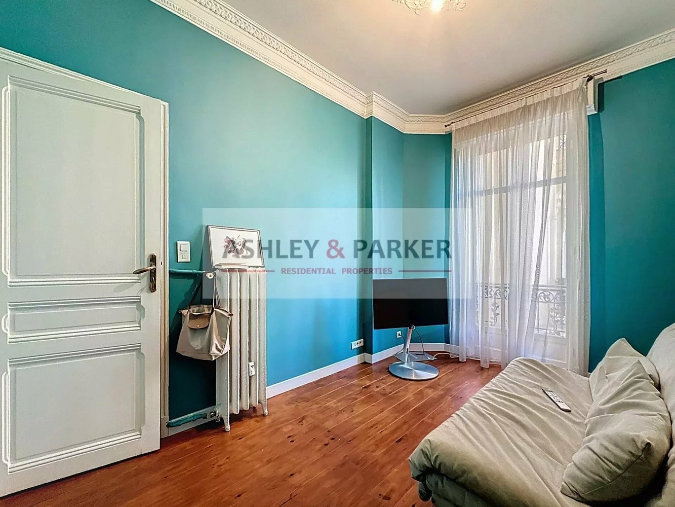 Property photo in Carre d'Or