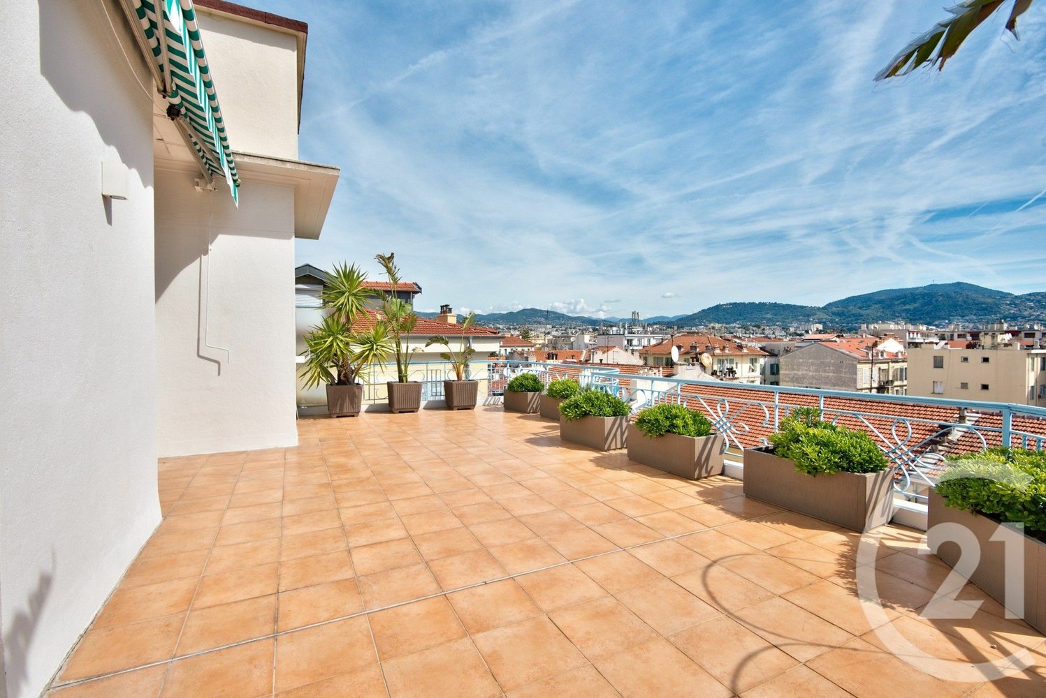 Property photo in Carre d'Or