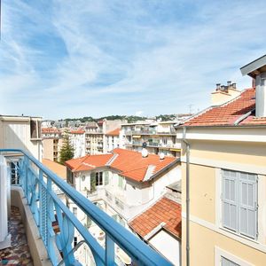 Property in Carre d'Or