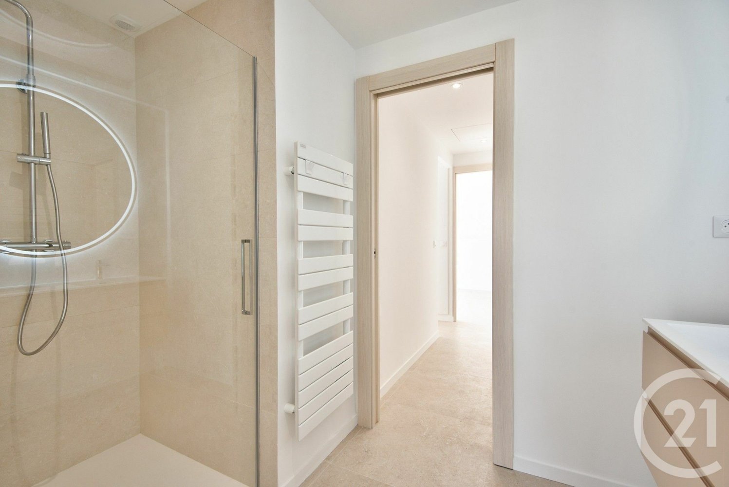 Property photo in Carre d'Or