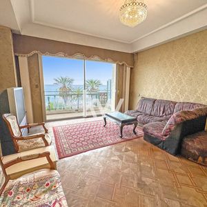 Property in Carre d'Or