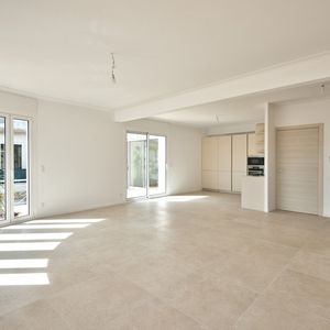 Property in Carre d'Or