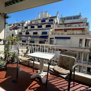 Property in Carre d'Or