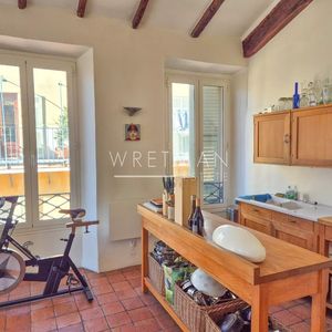 Property in Old Town