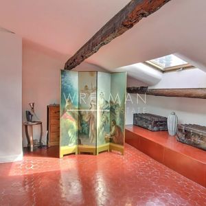 Property in Old Town