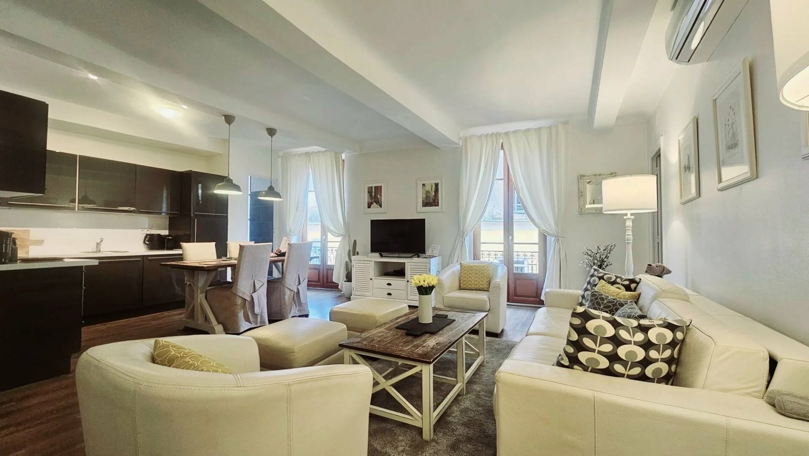 Property photo in Old Town