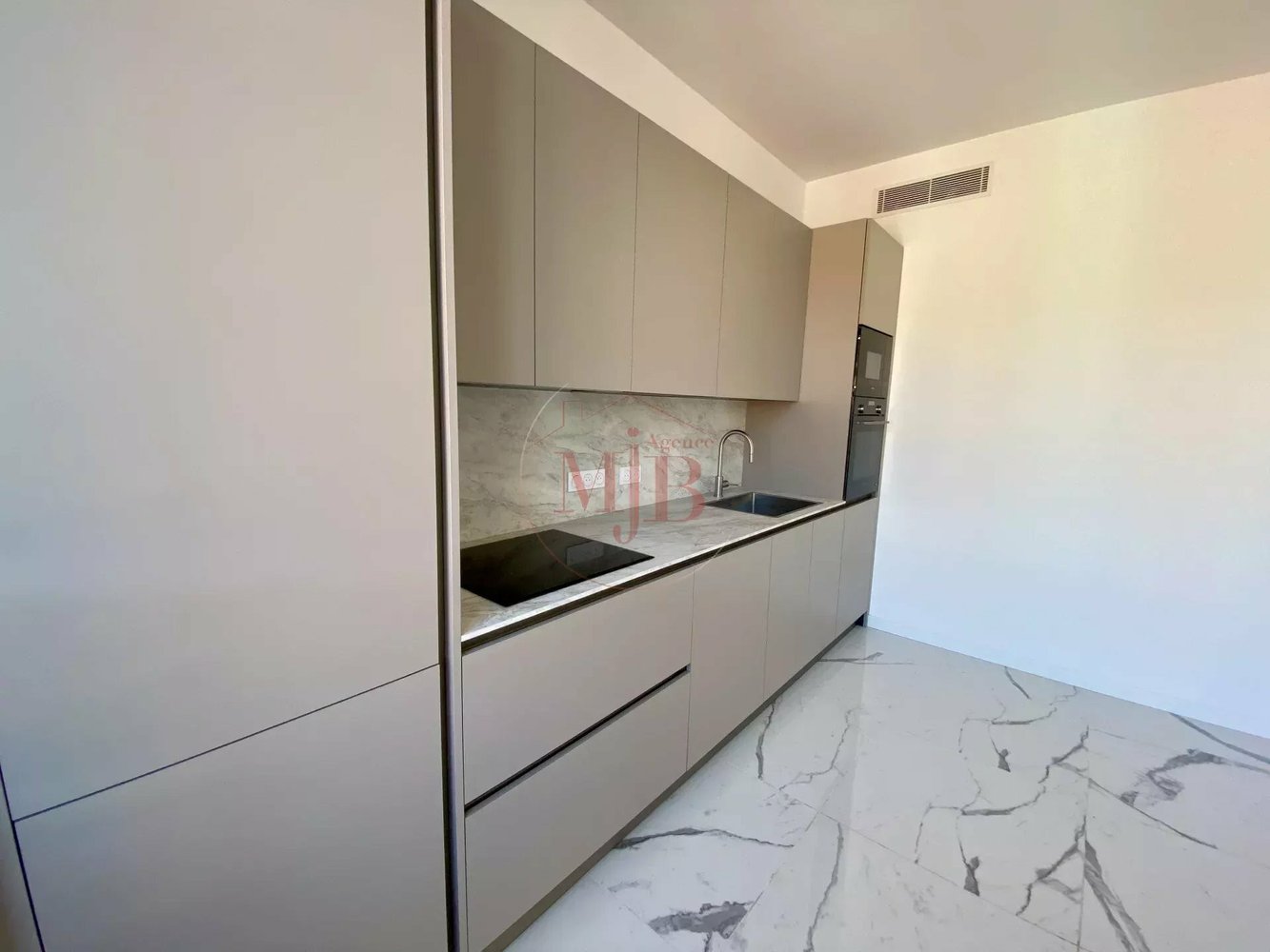 Property photo in Port