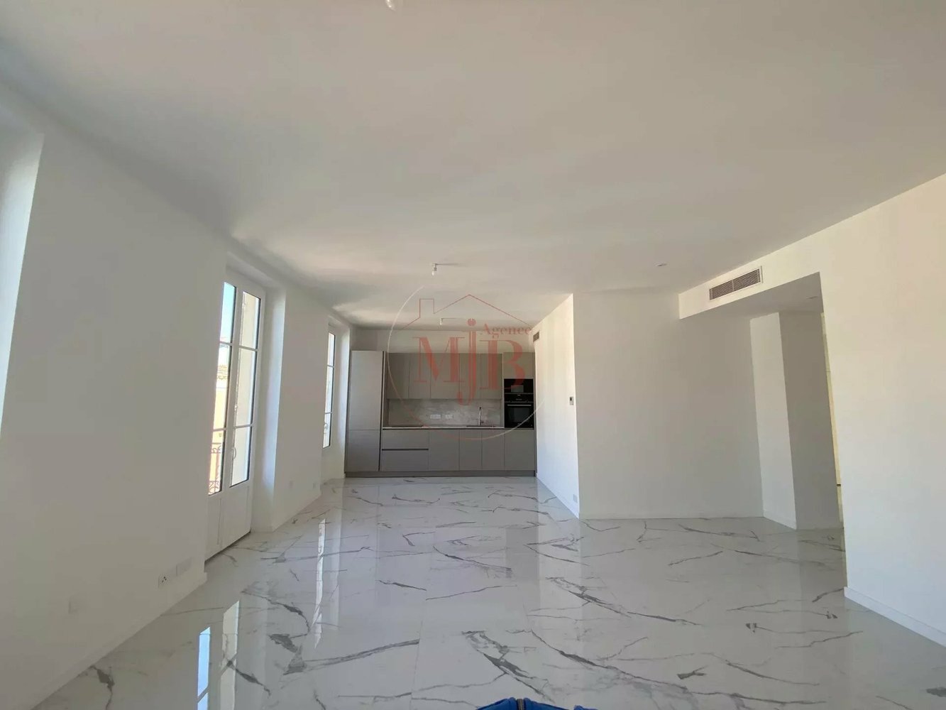 Property photo in Port