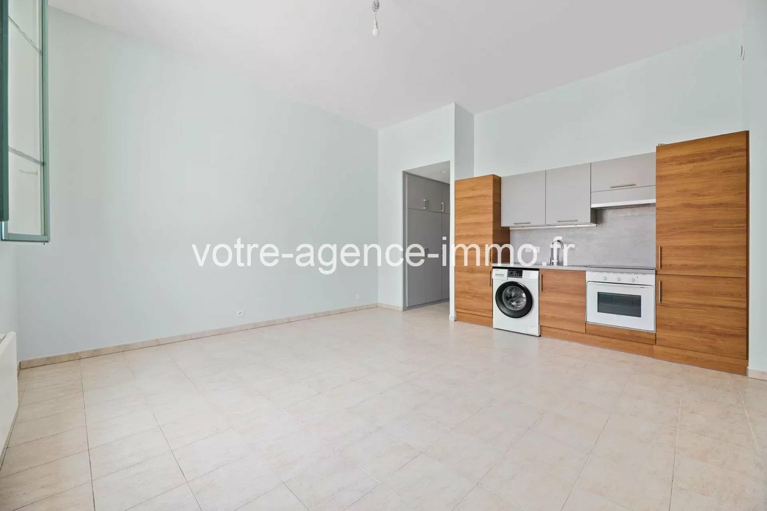 Property photo in Port