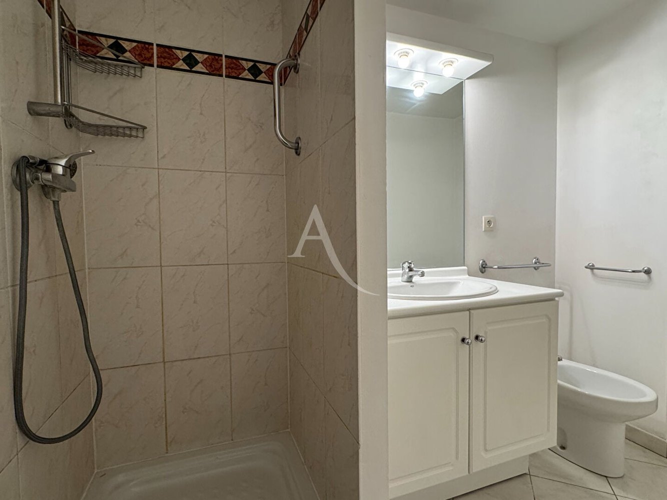 Property photo in Port