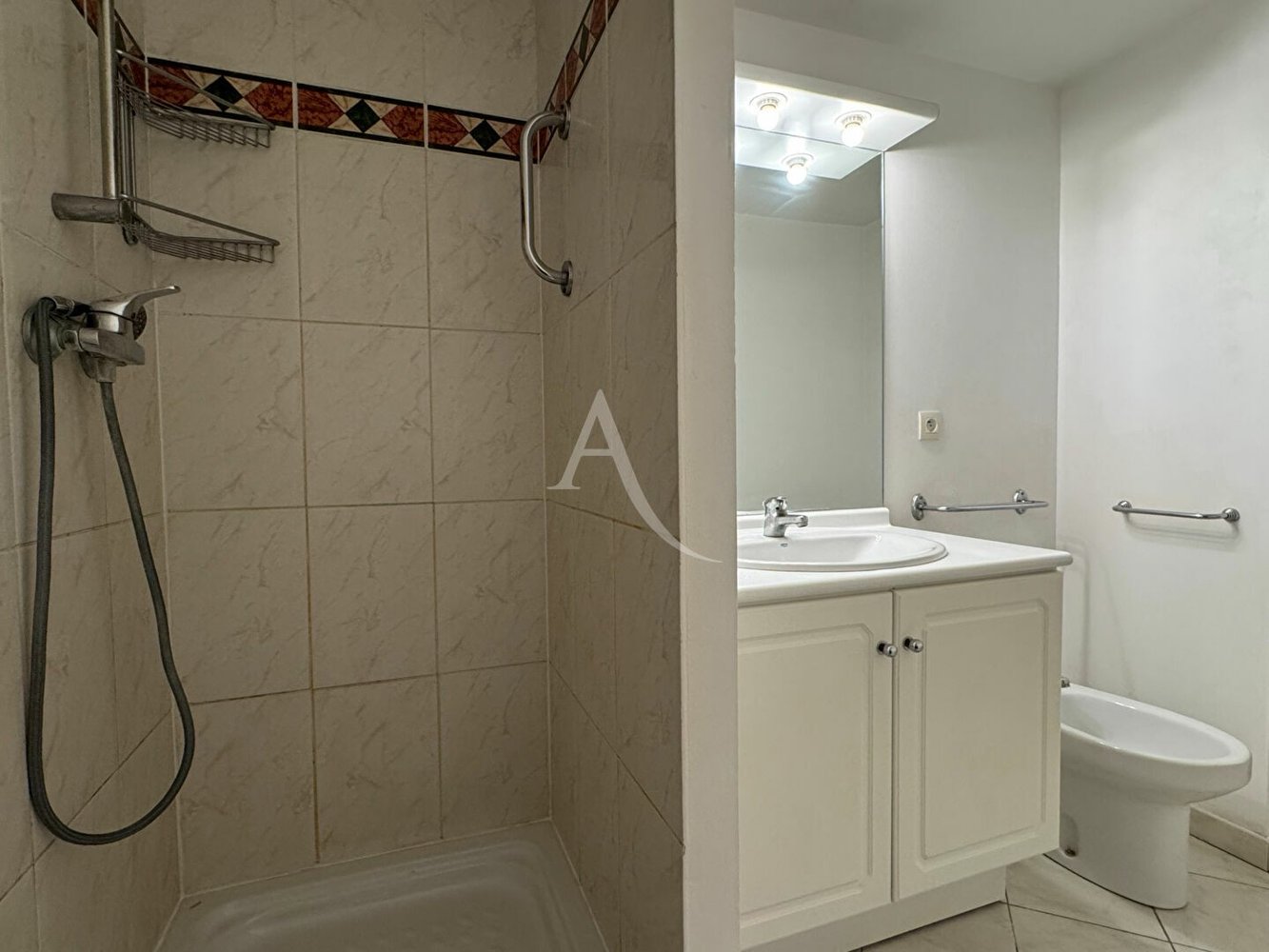 Property photo in Port