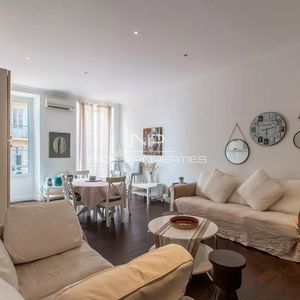 Property in Carre d'Argent