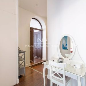 Property in Carre d'Argent