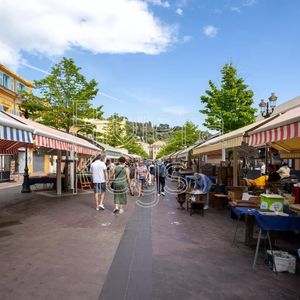 Property in Carre d'Argent