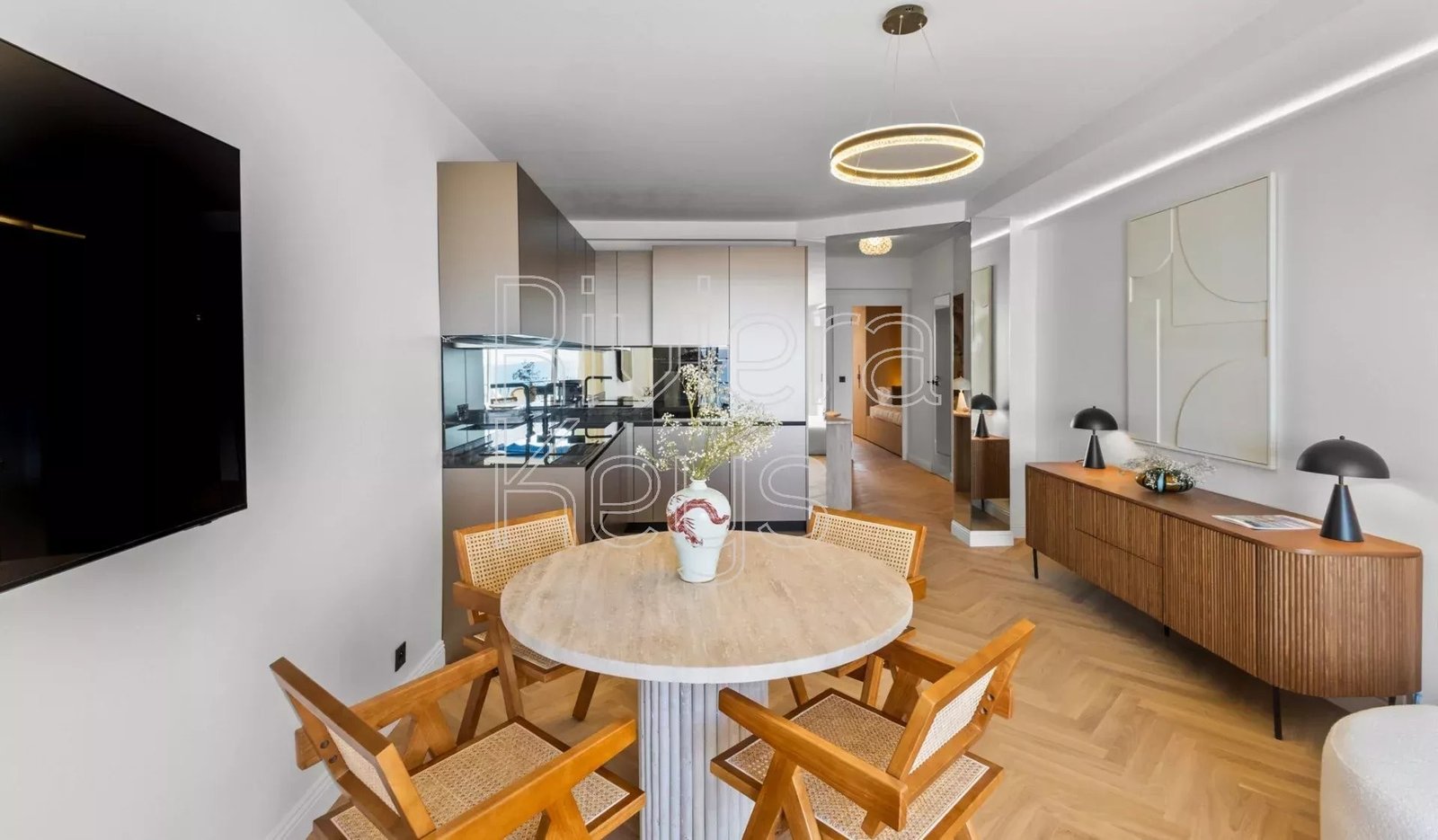 Property photo in Carre d'Argent