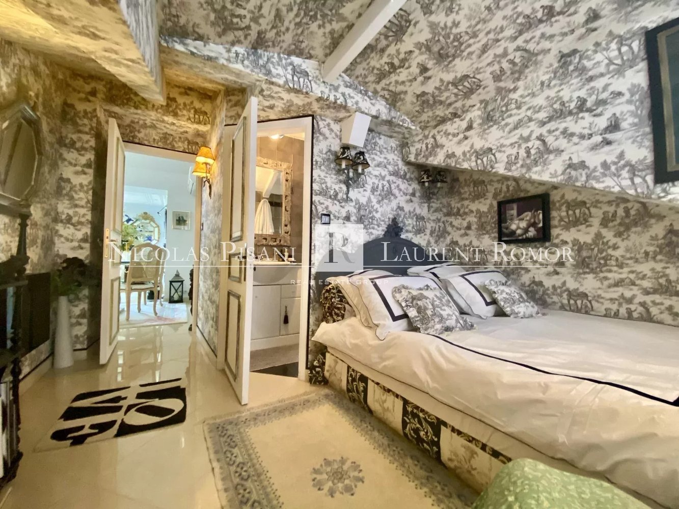 Property photo in Carre d'Argent