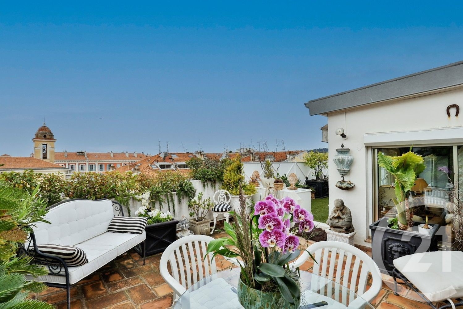 Property photo in Carre d'Argent