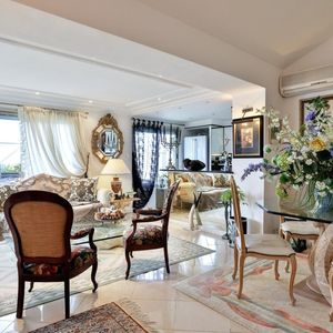 Property in Carre d'Argent