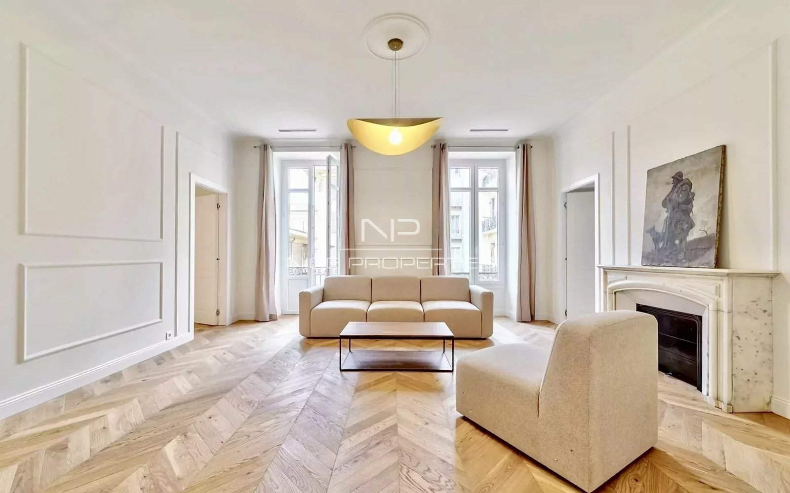 Property photo in Carre d'Argent