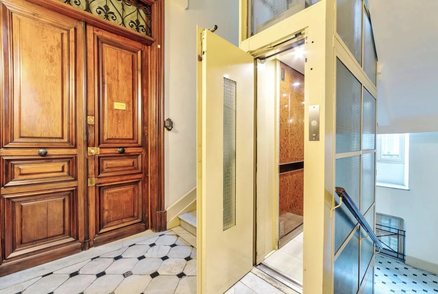 Property photo in Carre d'Argent