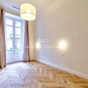 Property in Carre d'Argent