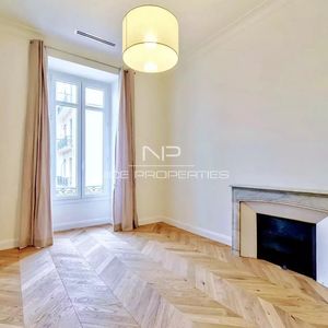 Property in Carre d'Argent