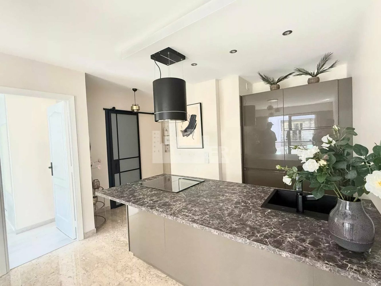 Property photo in Carre d'Argent