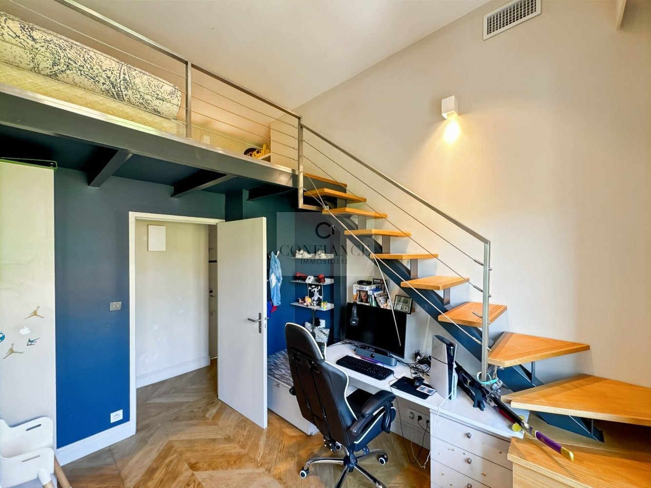 Property photo in Carre d'Argent