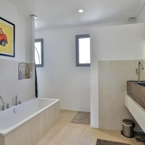 Property in Carre d'Argent