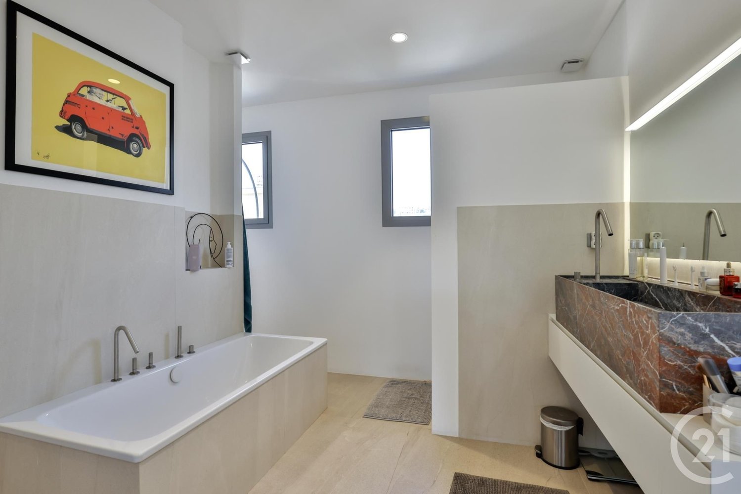 Property photo in Carre d'Argent