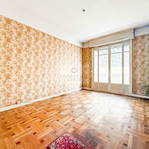 Property in Carre d'Argent