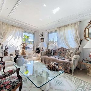 Property in Carre d'Argent