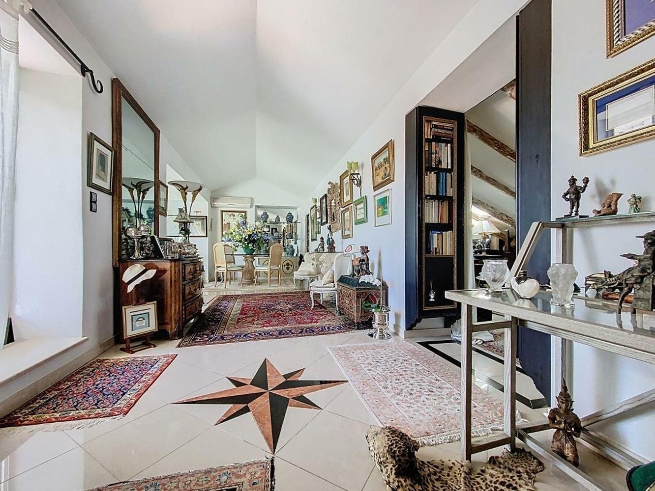 Property photo in Carre d'Argent