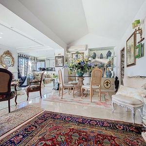 Property in Carre d'Argent