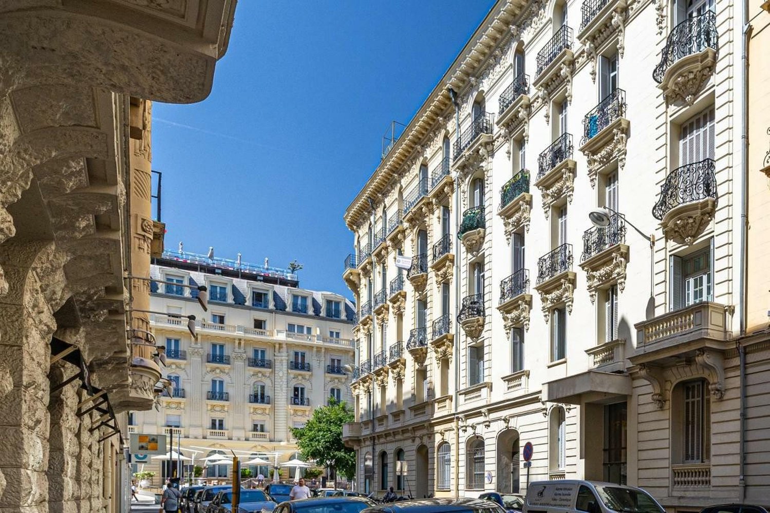 Property photo in Carre d'Argent