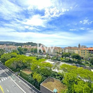 Property in Carre d'Argent