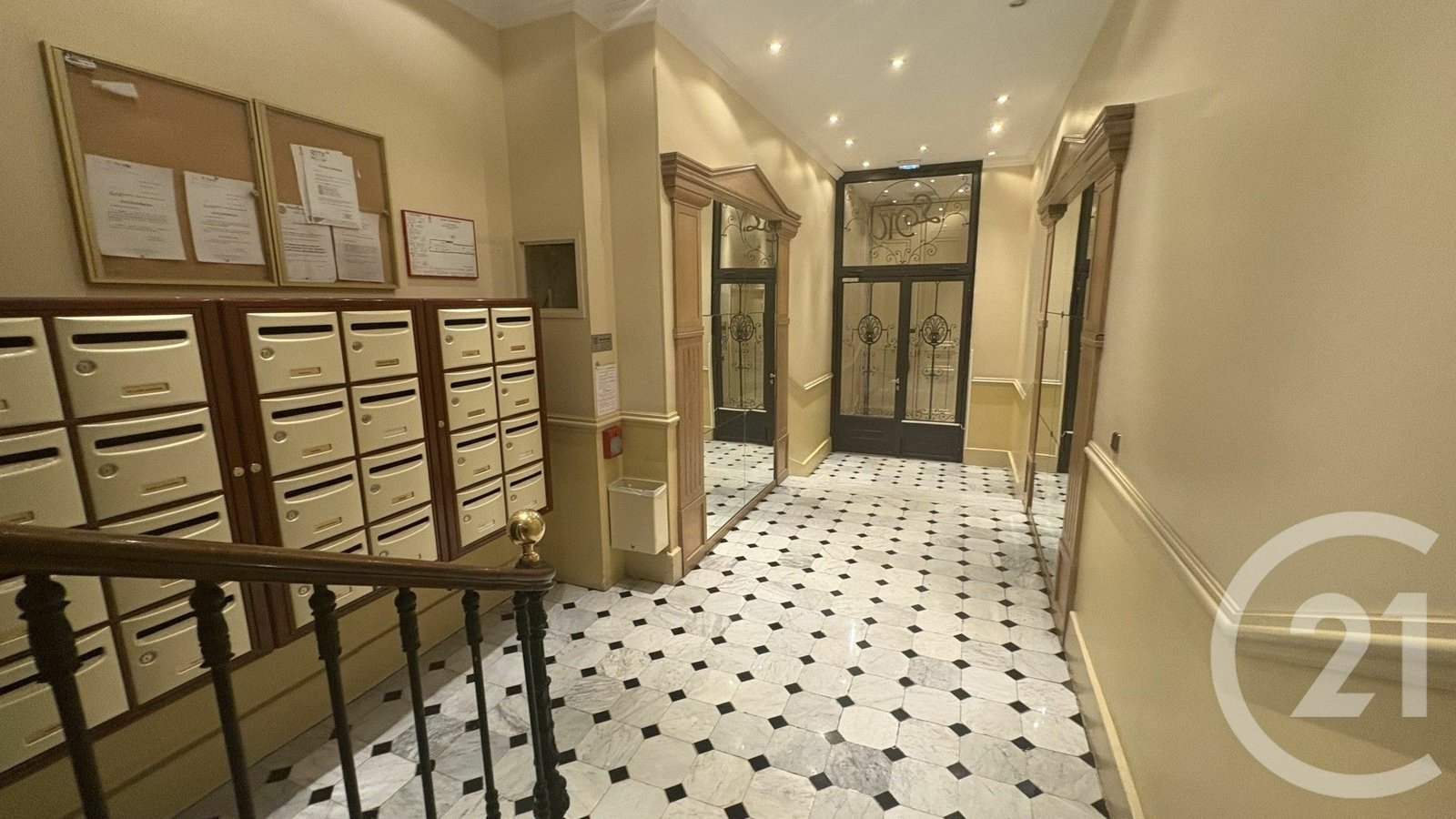 Property photo in Carre d'Argent