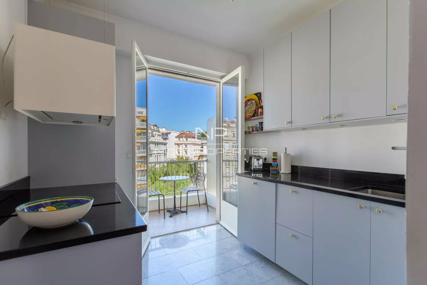 Property photo in Carre d'Argent