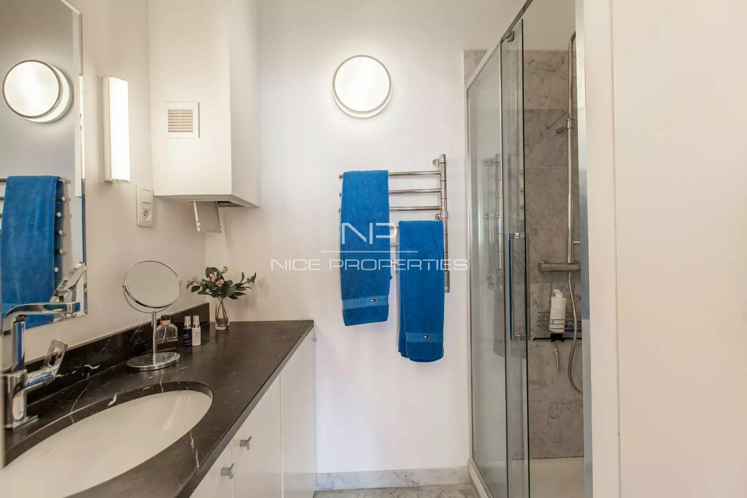 Property photo in Carre d'Argent