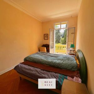 Property in Carre d'Or